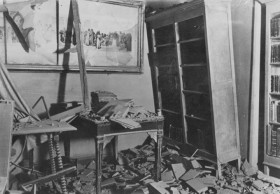 Efectos de los bombardeos en la Academia de Bellas Artes, durante la Guerra Civil española