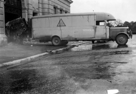 Salvaguarda del Patrimonio Artístico Catalán durante la Guerra Civil española · Traslado a Olot de las obras del Museu d'Art de Catalunya ·