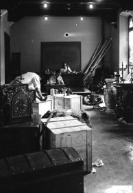 Salvaguarda del Patrimonio Artístico Catalán durante la Guerra Civil española · Traslado a Olot de las obras del Museu d'Art de Catalunya ·